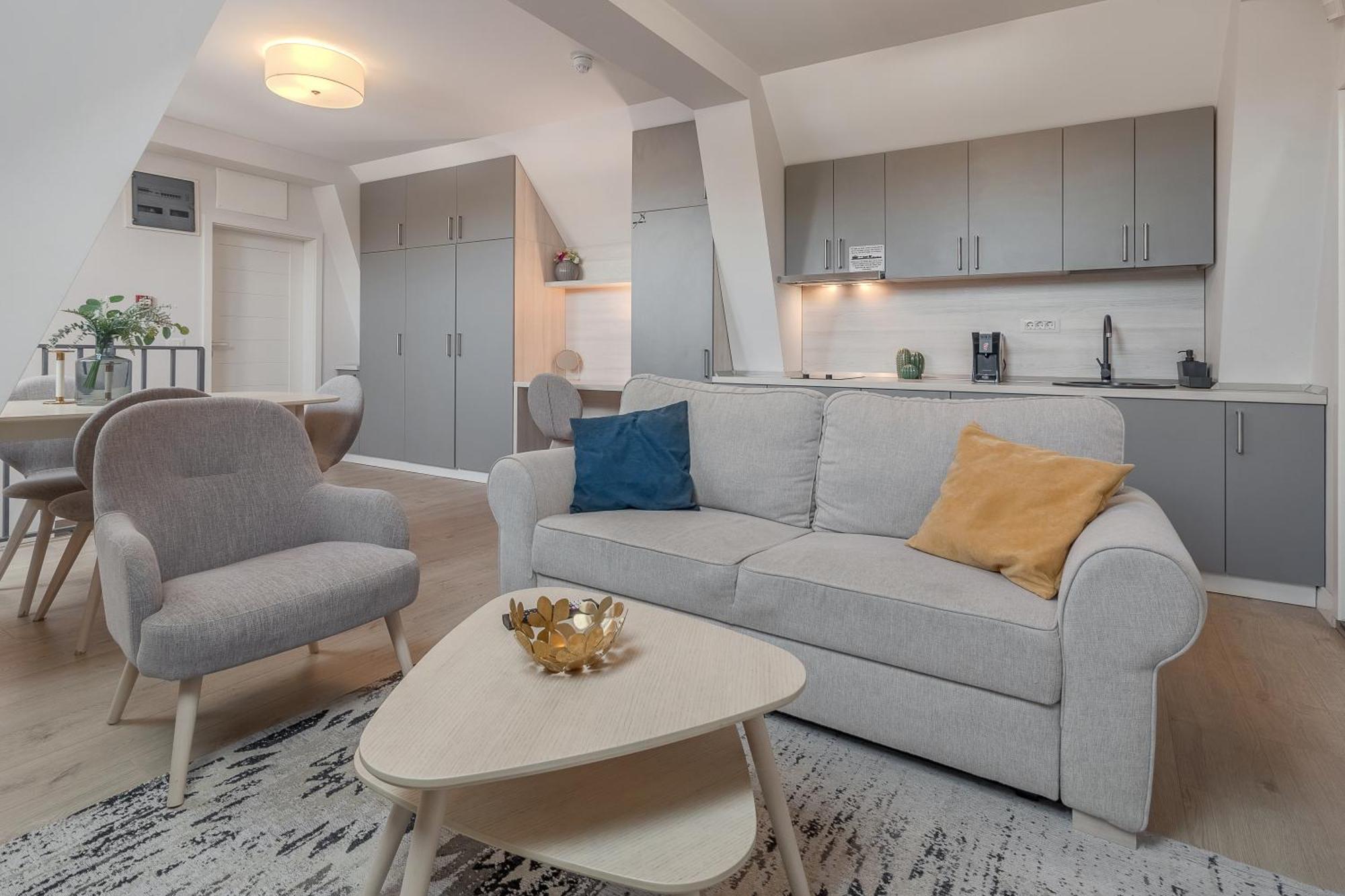 Dozsa Residence Oradea Eksteriør billede