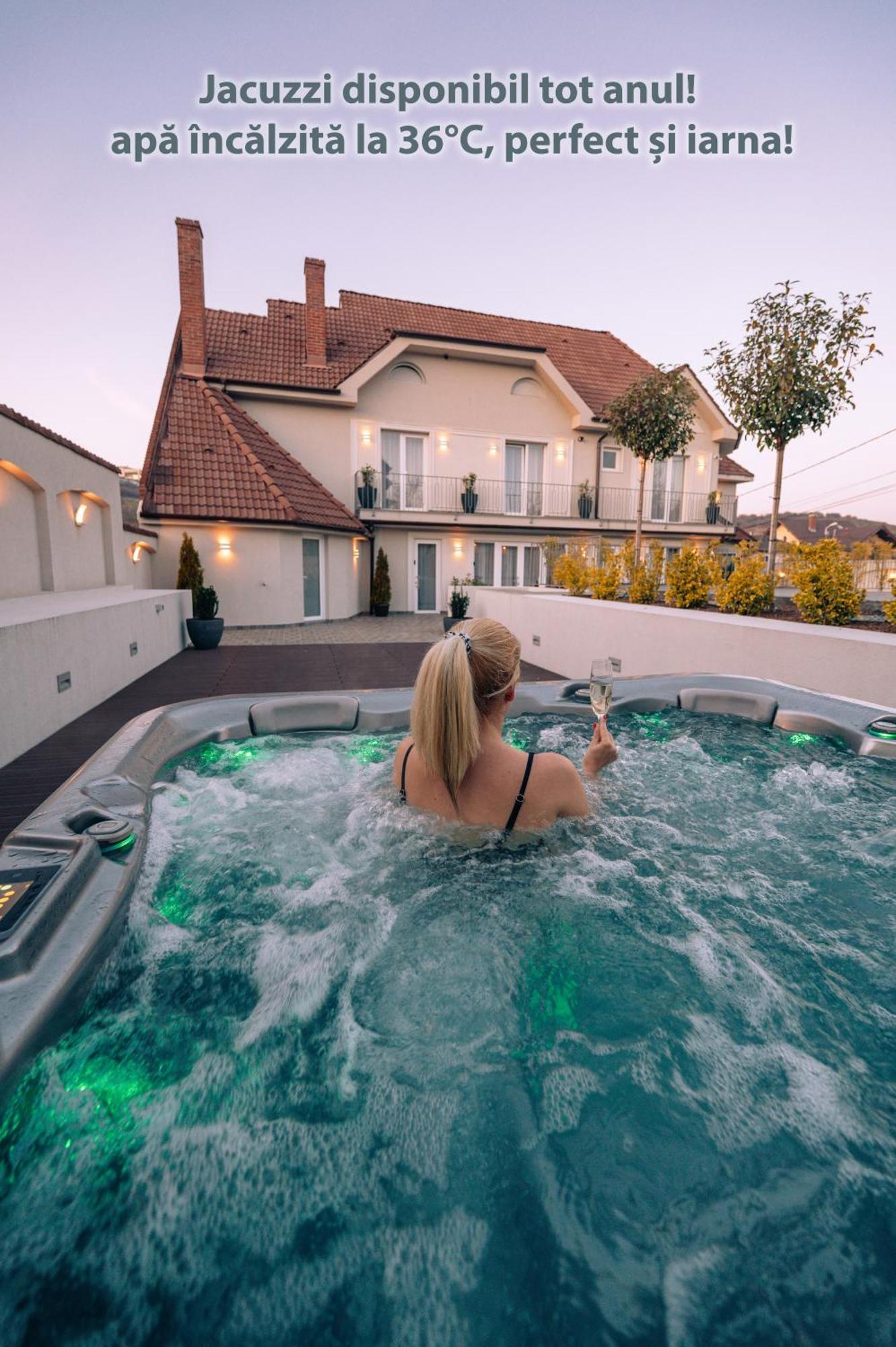 Dozsa Residence Oradea Eksteriør billede